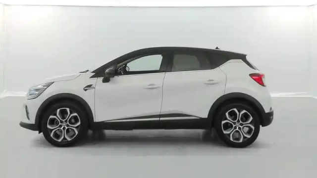 Renault Captur e-tech 145 - 21 — photo 2
