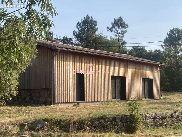 Maison 1 pièce 108 m²