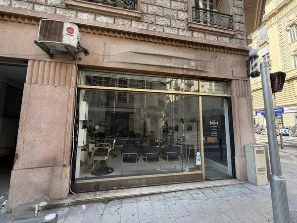 Local commercial 24 m²