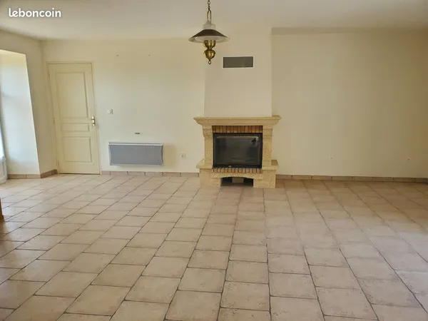 Maison dans hameau