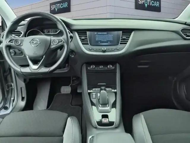 Opel Grandland X hybrid 225 ch bva8 edition — photo 10