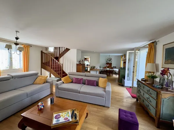 Maison 8 pièces 127 m²