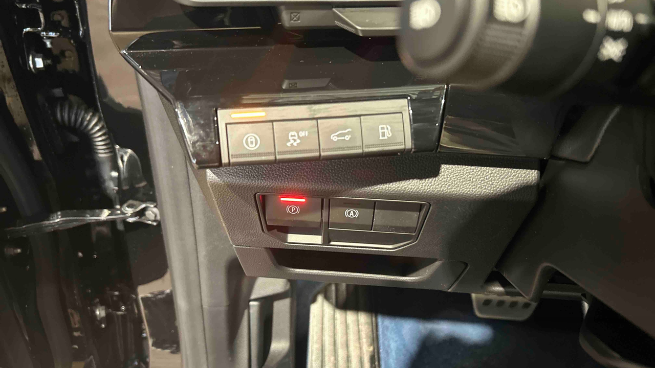 Renault Rafale hyper hybrid E-Tech 300 ch 4x4 — photo 17