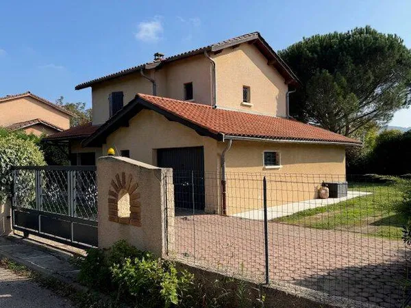 Maison 6 pièces 110 m²