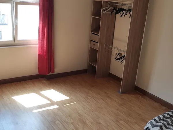 Chambre à louer dans appartement F3