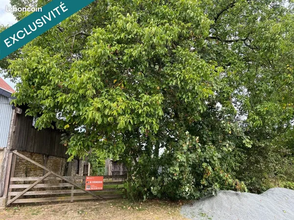 Parking/box 2302 m² BRIEULLES-SUR-BAR