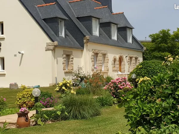 MAISON 7 pièces 143 m2