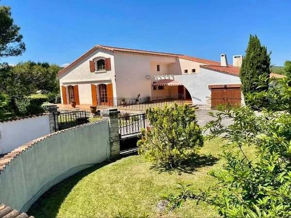 Maison de plain-pied 130 m²