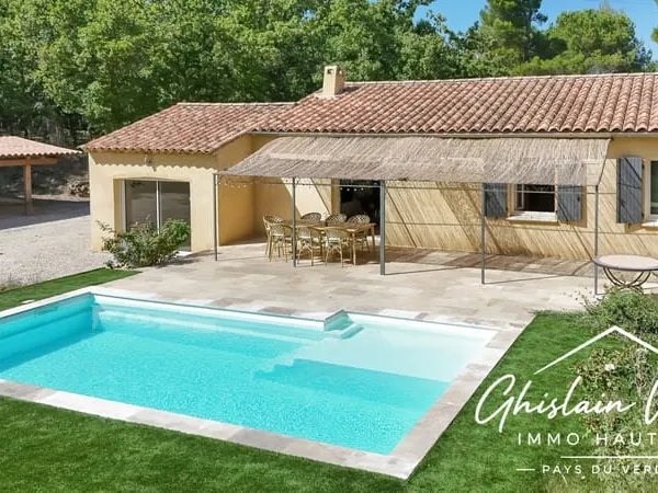 Maison individuelle 5 p 110 m2 avec piscine terrain 5280 m2