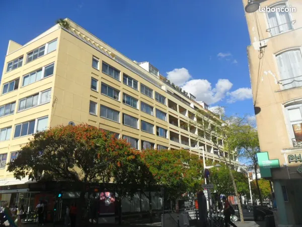 Bureaux 66 m² Nancy