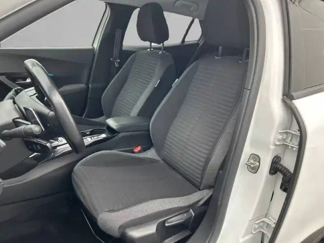 Peugeot 2008 puretech 130 s&amp;s eat8 — photo 73