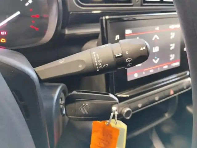 Citroën C3 puretech 83 s&amp;s bvm5 shine — photo 18