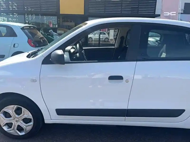 Renault Twingo iii e-tech — photo 10