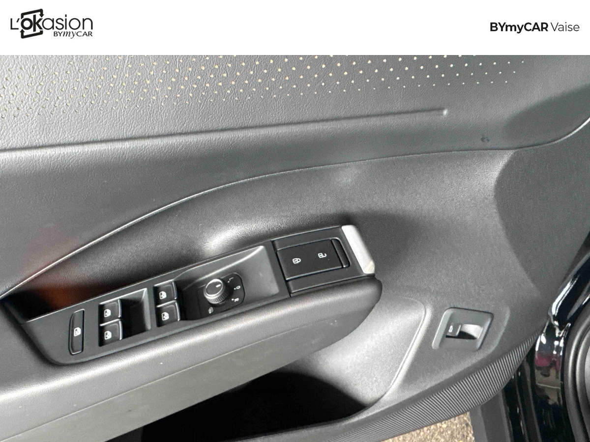 Volkswagen T-Roc 1.5 eTSI Hybrid 150 ch DSG7 — photo 18