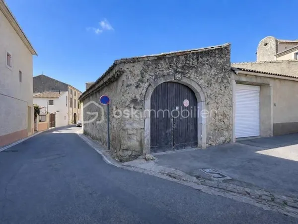 GRAND GARAGE / REMISE EN ANGLE - PUIMISSON