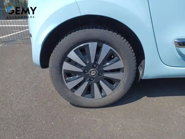 Renault Twingo iii e-tech — photo 11