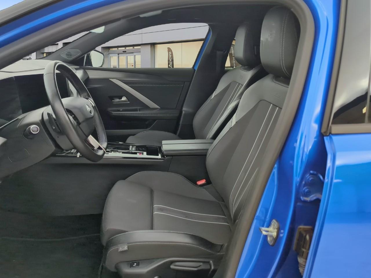 Opel Astra sports tourer 1.2 turbo 130 ch bva8 gs — photo 9