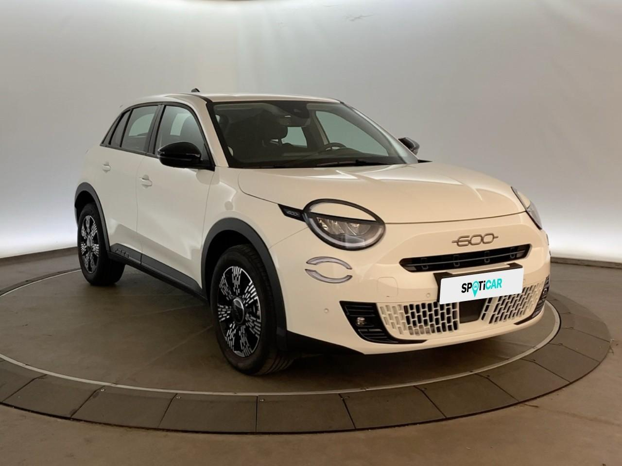 Fiat 600 t-gen 3 1.2 hybrid 145ch edct6 pop — photo 3