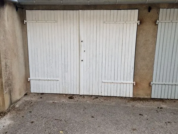 Garage à vendre. Dijon