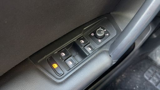 Volkswagen Tiguan 2.0 TDI 150 DSG7 - Black R Line – 2019 – 141284 km – Diesel – Boîte Automatique — photo 4