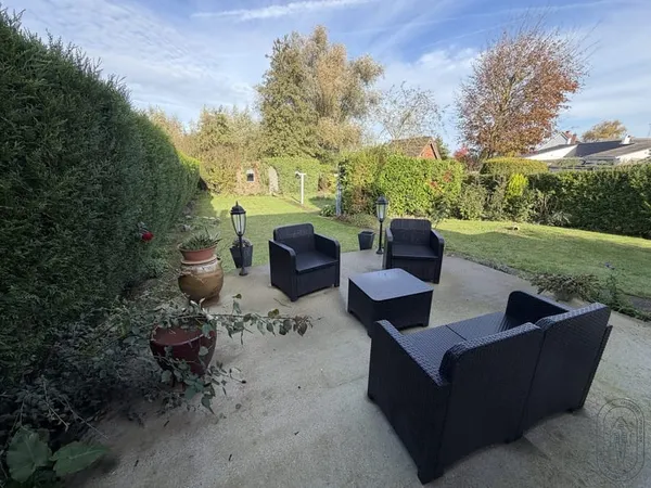 Maison chaleureuse avec jardin et garage à Esquelbecq