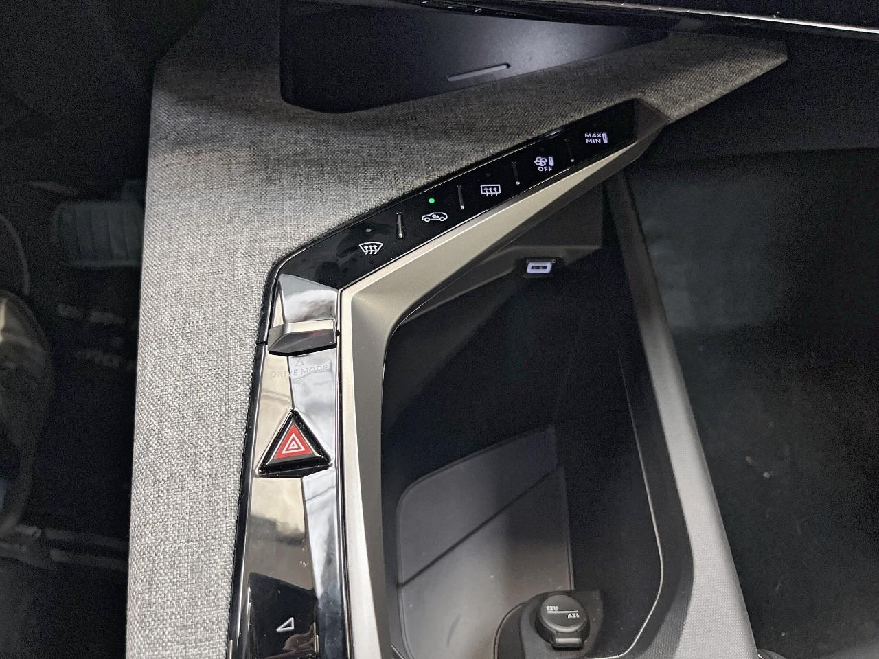 Peugeot 5008 hybrid 145ch allure e-dcs6 — photo 19