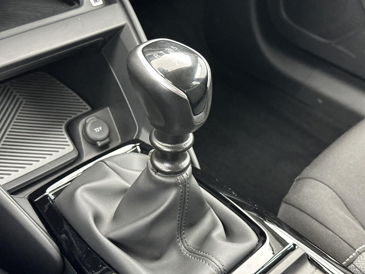Citroën C4 puretech 100 s&s bvm6 feel — photo 30