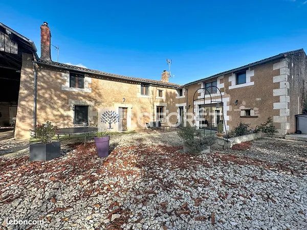 Longère 4 pièces 139 m²