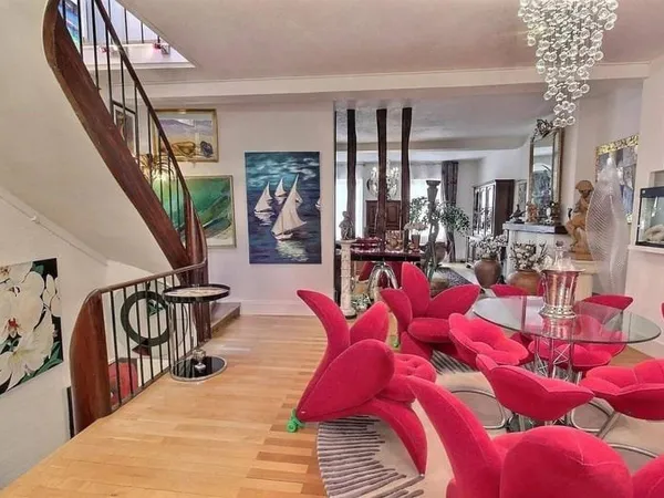 Appartement 6 pièces 169 m²
