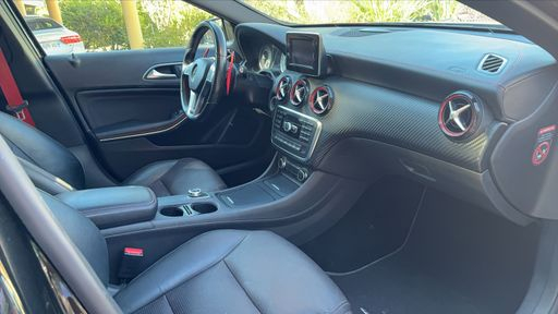 Mercedes Classe A 250 211 7G-DCT - Sport – 2014 – 130945 km – Essence – Boîte Automatique — photo 18