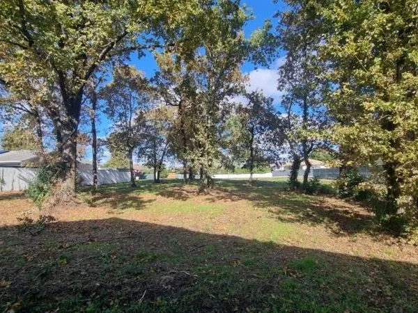 Terrain constructible 1273 m²