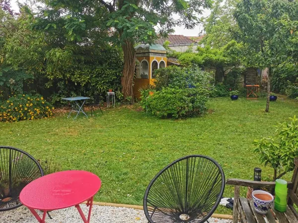 Vends maison - 175 m² - 9 pièces, 5 chambres - Nantes 44300
