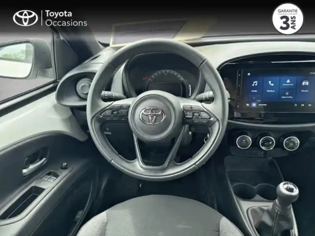 Toyota Aygo x 1.0 vvt-i 72ch dynamic my24 — photo 9