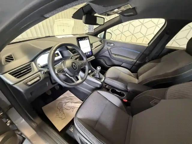 Renault Captur tce 90 ch — photo 17