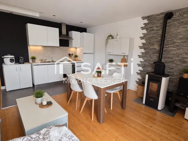 Immeuble loué - 12 240 € de revenus/an