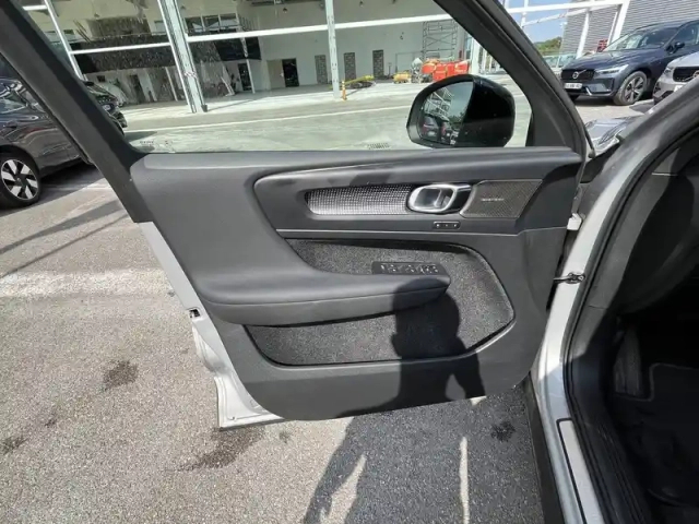 Volvo Xc40 b3 163 ch dct7 — photo 13