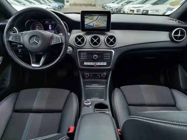 Mercedes Cla shooting brake  220 d sb se — photo 11
