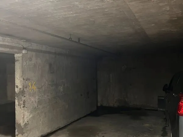 Je propose à la location une place de parking