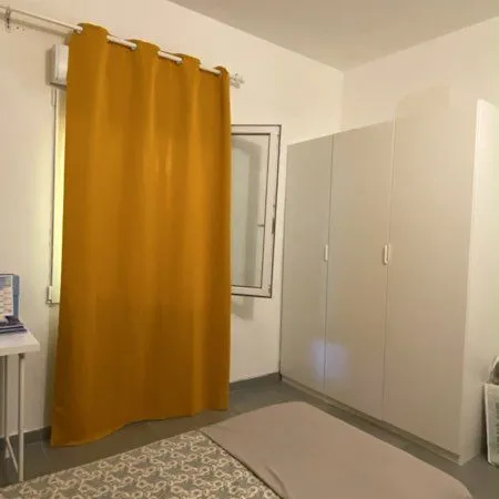 Chambre étudiante pour filles