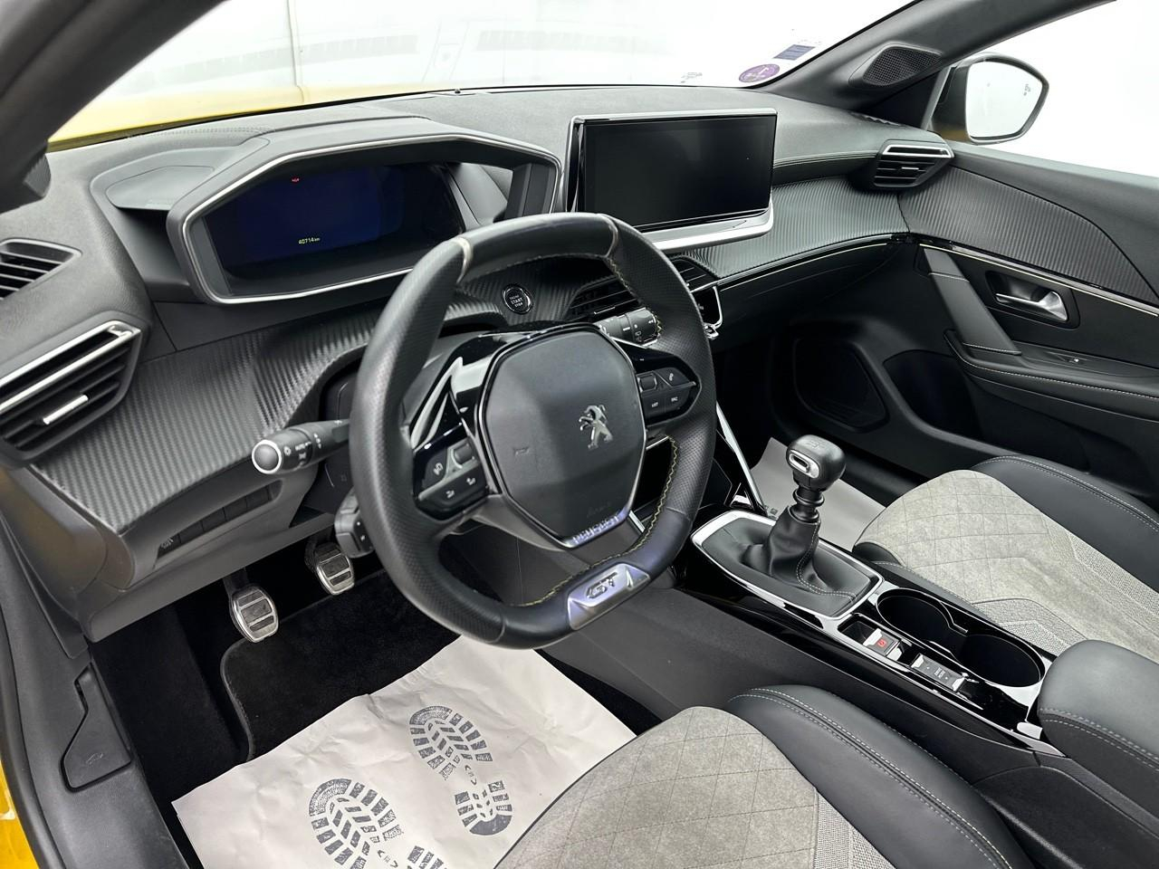 Peugeot 208 puretech 100 s&s bvm6 gt pack — photo 8