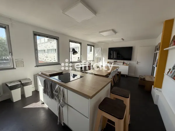 Bureaux 4 pièces 82 m²