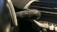 Peugeot 3008 HYBRID4 300ch Roadtrip e-EAT8 — photo 24