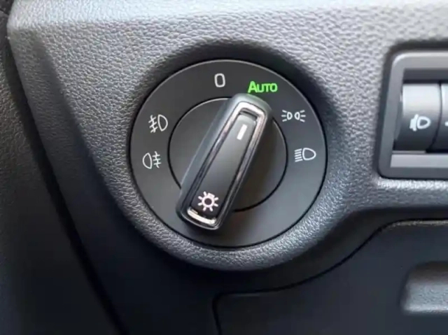 Skoda Scala 1.5 tsi 150ch ambition — photo 14