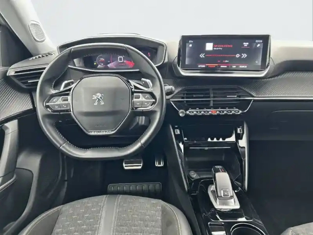 Peugeot 2008 puretech 130 s&amp;s eat8 — photo 8