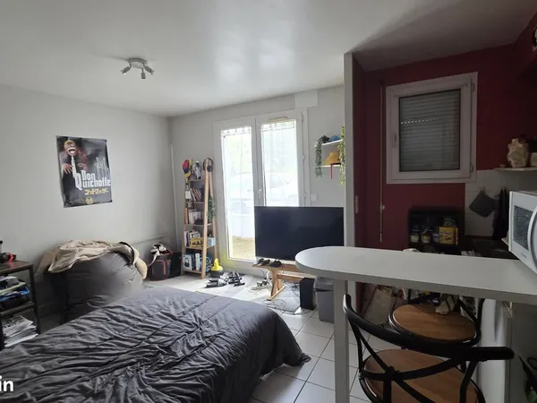 Studio 1 pièce 25 m²