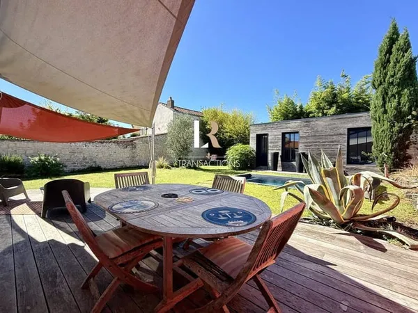 Maison 7 pièces 184 m²