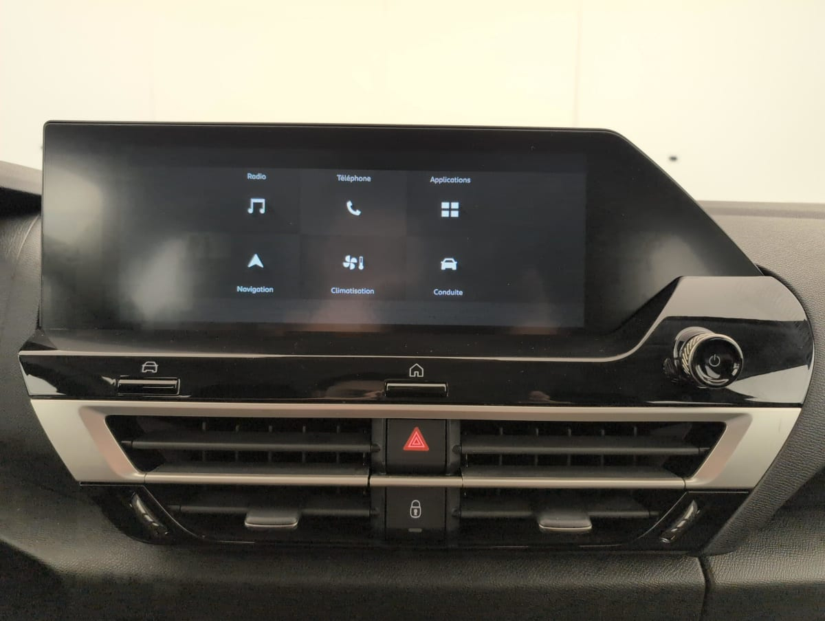 Citroën C4 — photo 18