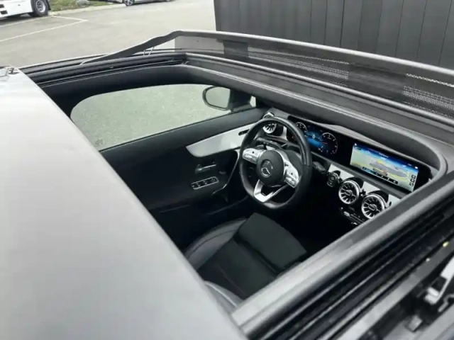 Mercedes Cla 180 d amg line — photo 11