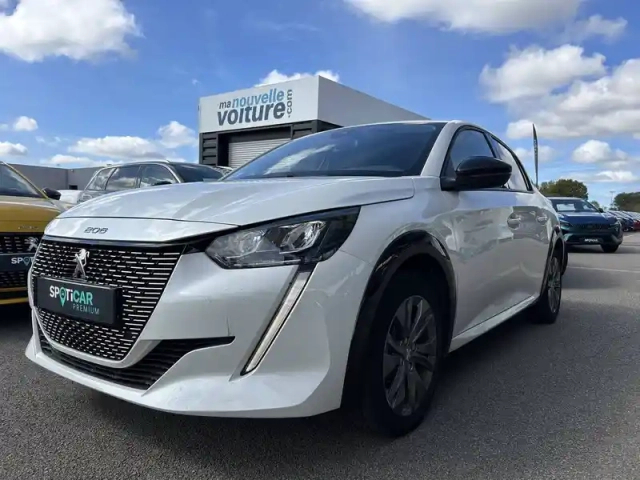 Peugeot 208 electrique 50 kwh 136ch