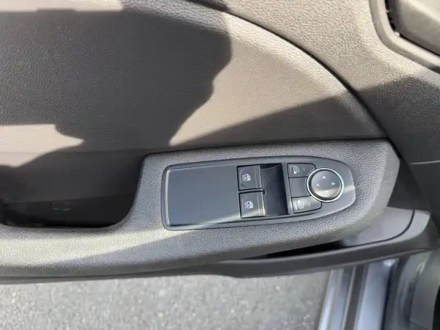 Renault Clio sce 65 — photo 24